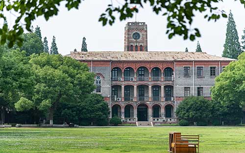 銀川韓國大學(xué)留學(xué)條件 韓國留學(xué)中介機(jī)構(gòu)哪個(gè)好？